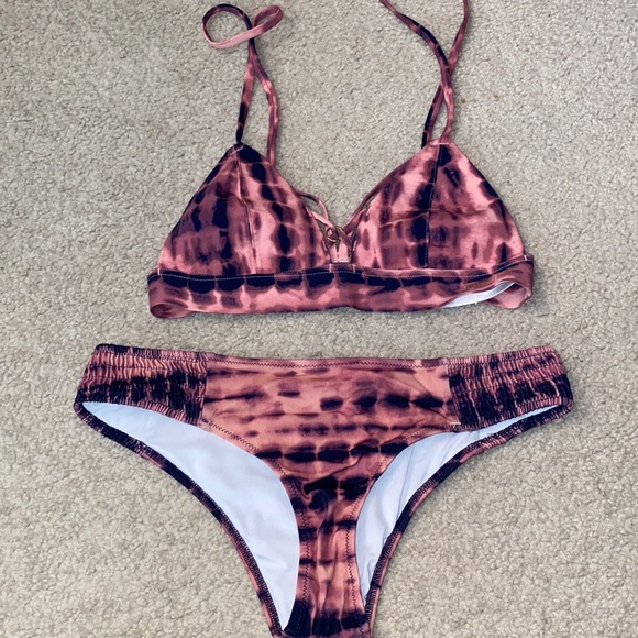 Victoria Secret Swimsuit - Picture 1 of 4